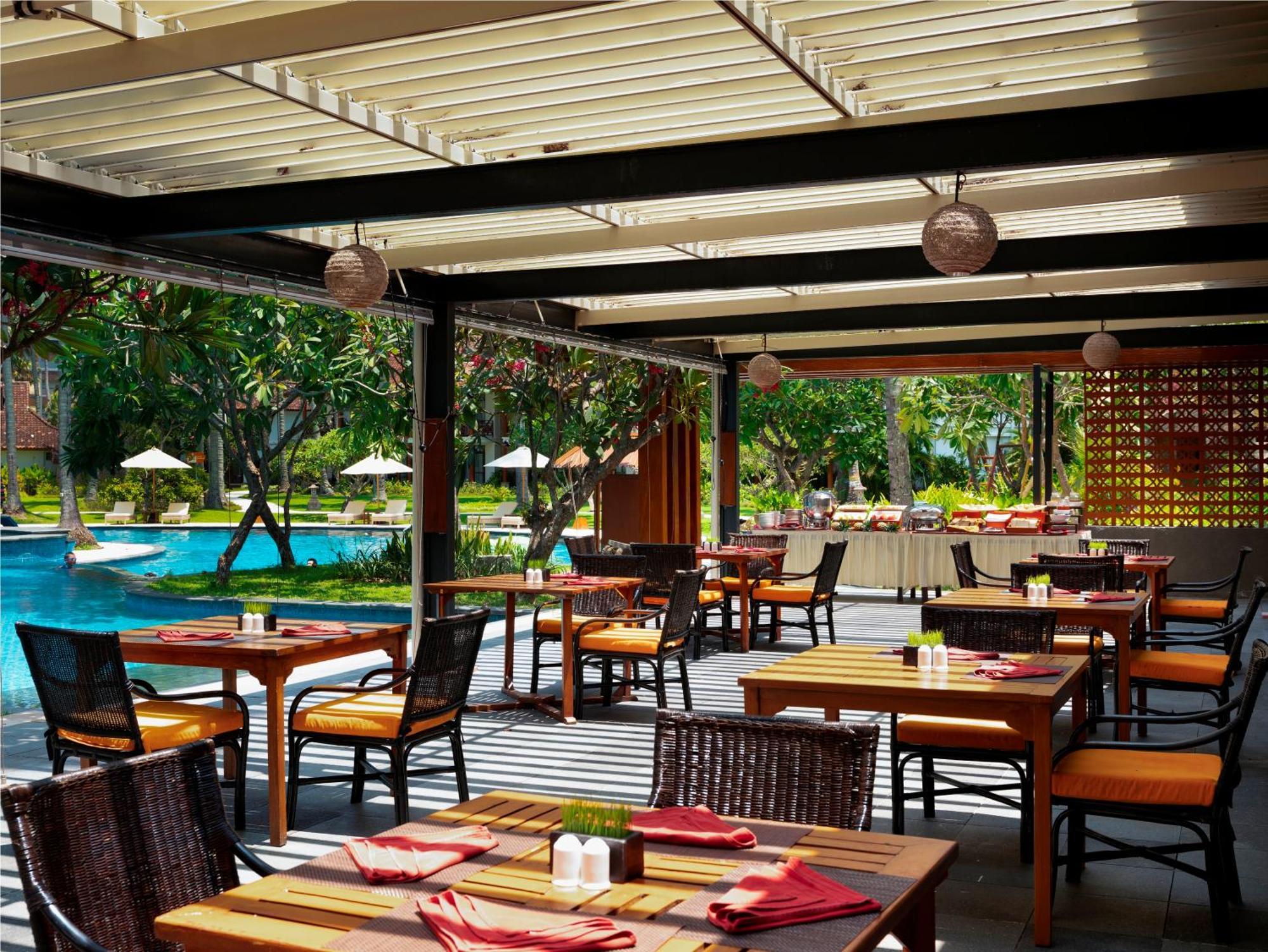 Mangsit Suites By Holiday Resort Lombok Екстер'єр фото