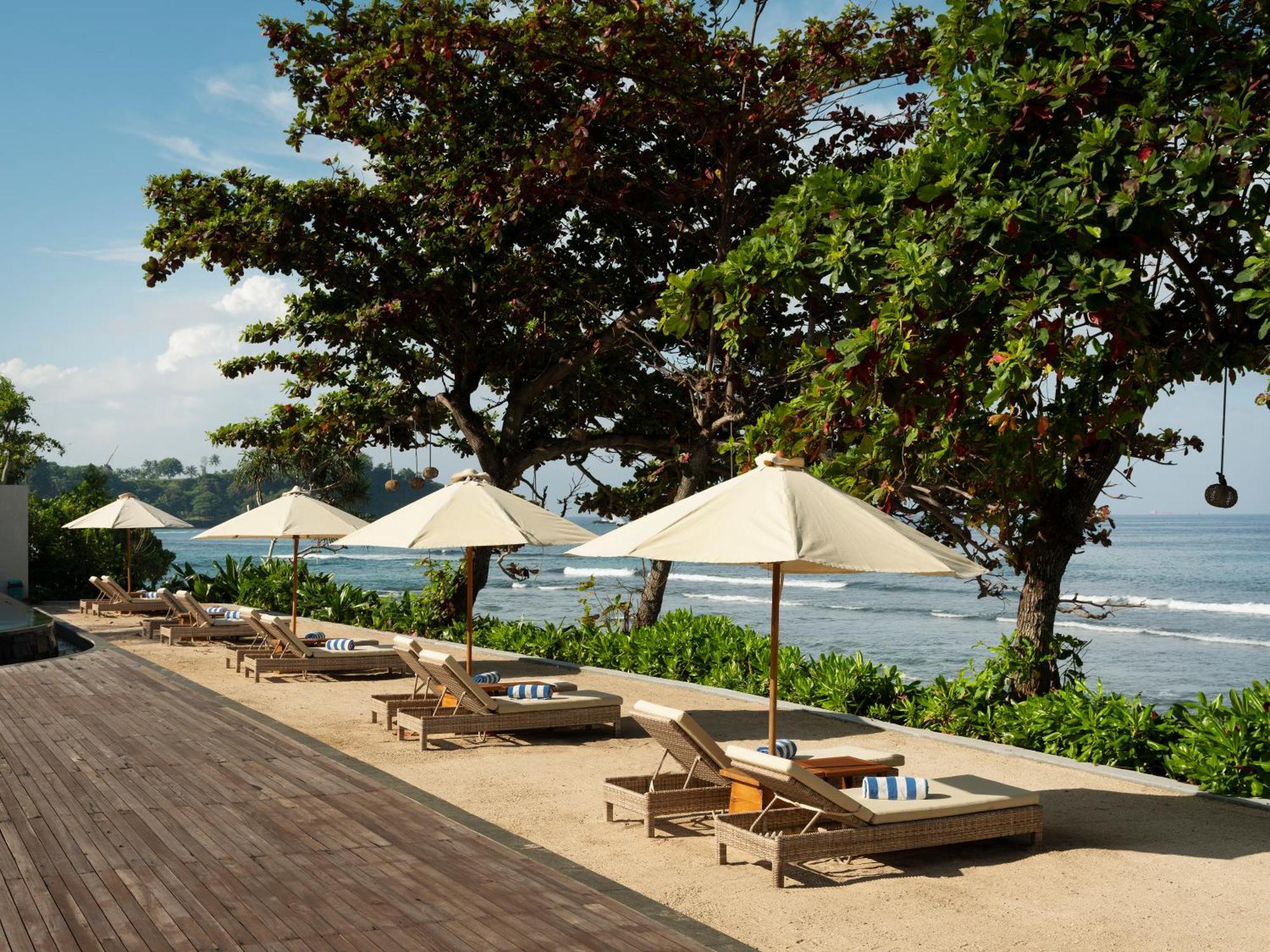 Mangsit Suites By Holiday Resort Lombok Екстер'єр фото